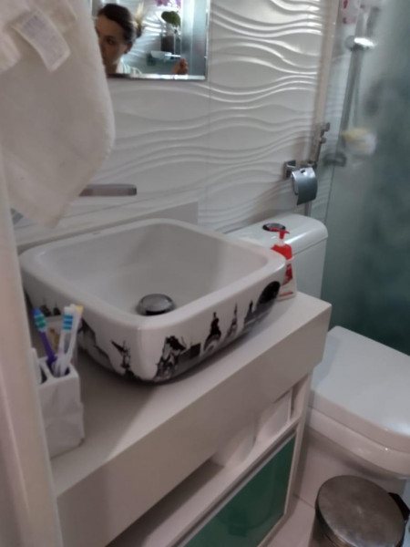 Cobertura à venda Parque Santo Antonio com 120m² e 2 quartos por R$ 450.000 - 833257645-wc-2c.jpg