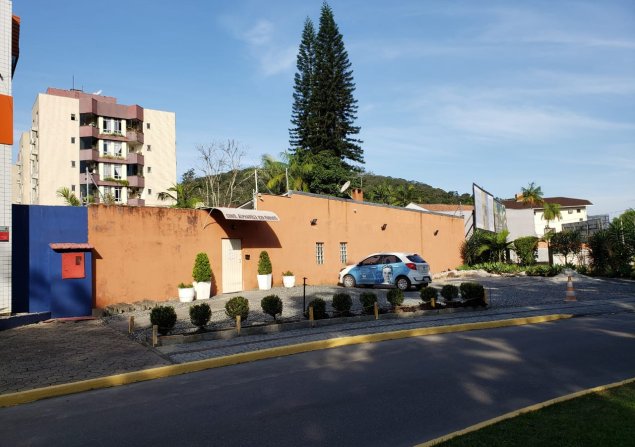 imóvel com 85m²
