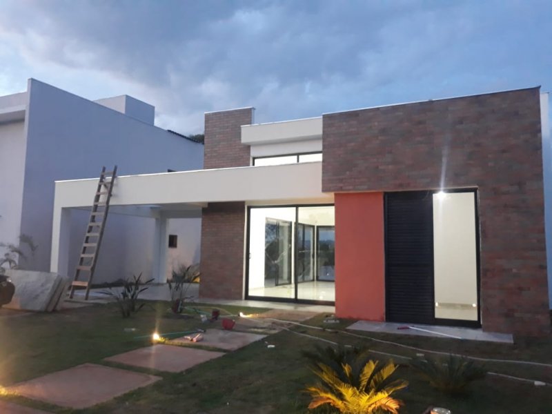 imóvel com 200m² - Condomínio Ninho Verde - Quadra