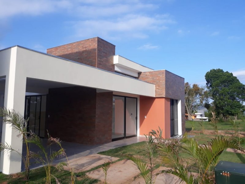 imóvel com 200m² - Condomínio Ninho Verde - Quadra