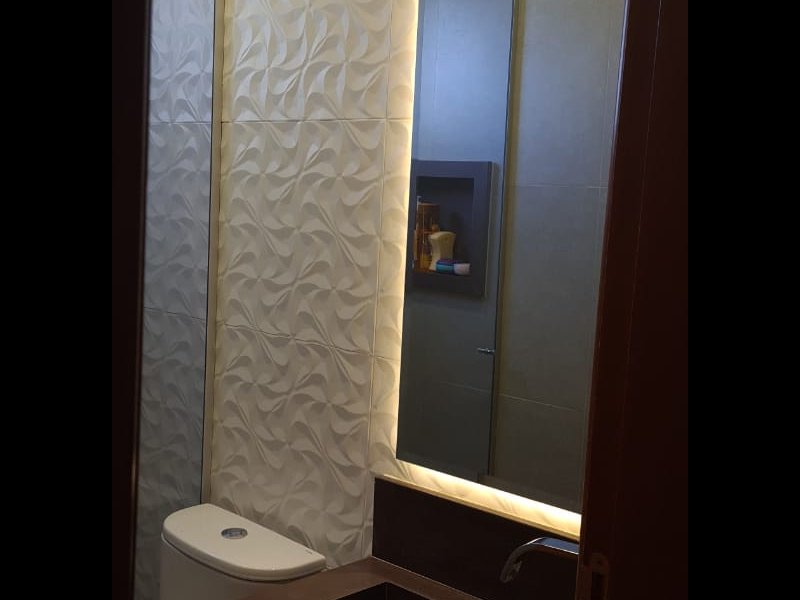 Apartamento à venda Alto da Glória com 62m² e 2 quartos por R$ 299.000 - 1684689229-lavabo2.jpeg