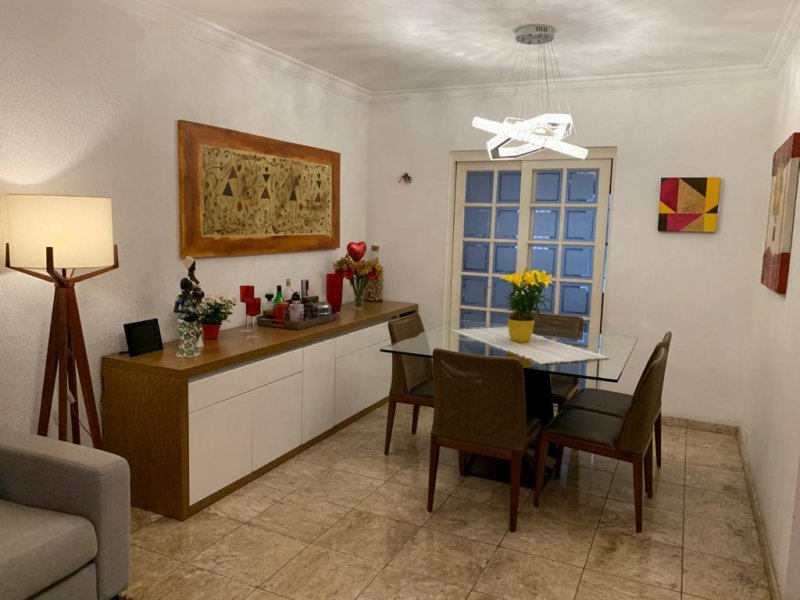 Casa à venda Moema com 200m² e 3 quartos por R$ 1.800.000 - 1703033110-03.jpeg