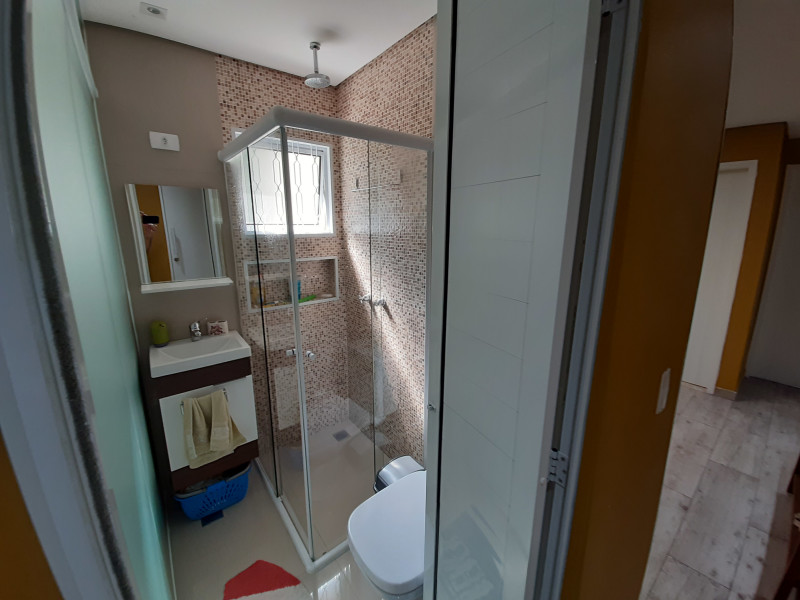 Casa à venda Jardim da Glória com 160m² e 5 quartos por R$ 950.000 - banheiros-2.jpg