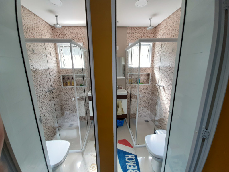 Casa à venda Jardim da Glória com 160m² e 5 quartos por R$ 950.000 - banheiros-3.jpg