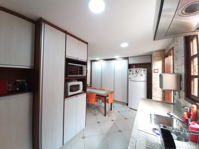 Casa à venda Jardim da Glória com 160m² e 5 quartos por R$ 950.000 - cozinha.jpg
