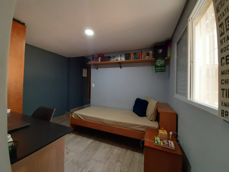 Casa à venda Jardim da Glória com 160m² e 5 quartos por R$ 950.000 - suite-fundos.jpg