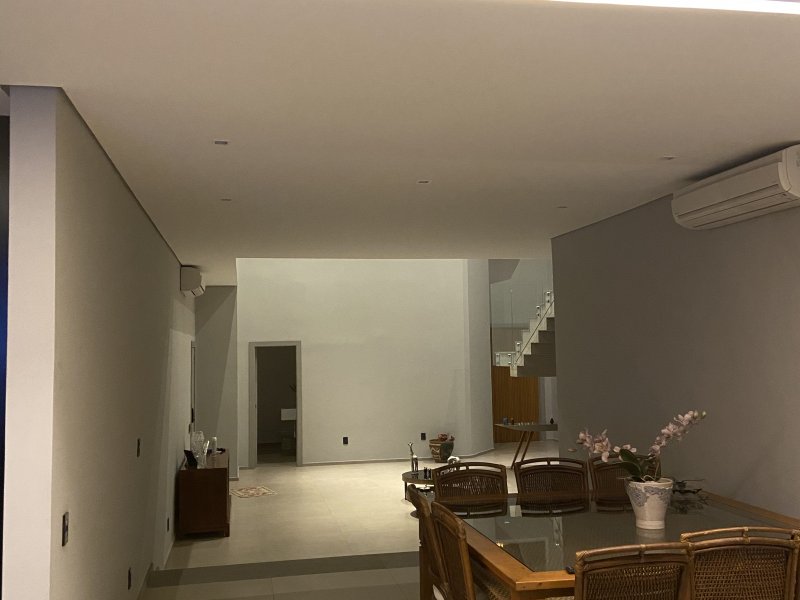 Casa de condomínio à venda Residencial Parque dos Alecrins com 330m² e 4 quartos por R$ 1.900 - 1535365178-f9acc80b-a2a0-48d7-a9b4-5a3458c84583.jpeg