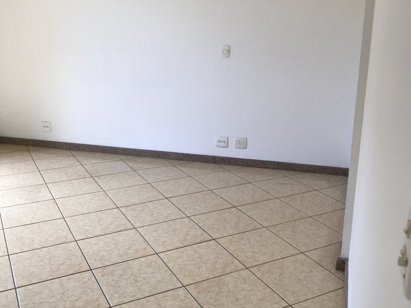 Casa à venda Centro com 250m² e 12 quartos por R$ 780.000 - 1707359526-7636409e-e2f5-48bd-9259-92443e0f4d65.jpeg