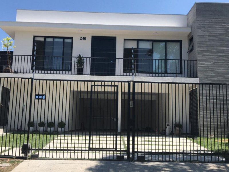 imóvel com 250m² - guabirotuba - Curitiba