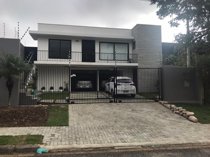 imóvel com 250m² - guabirotuba - Curitiba