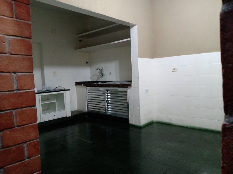 Comercial para alugar Lapa de Baixo com 70m² e  quartos por R$ 1.600 - 649413283-img-20200803-102057586.jpg
