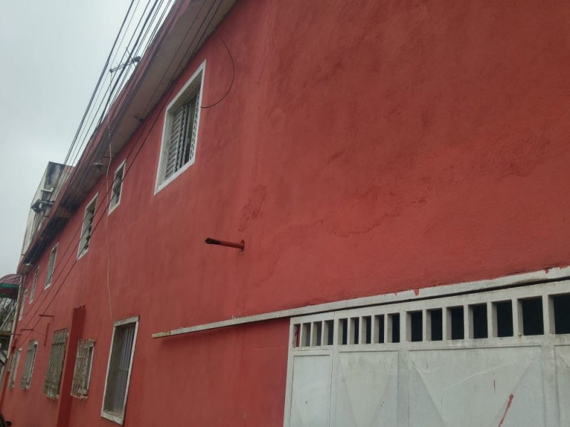 Casa à venda Jardim Monte Verde com 300m² e 5 quartos por R$ 270.000 - 652078805-img-20210829-wa0007.jpg