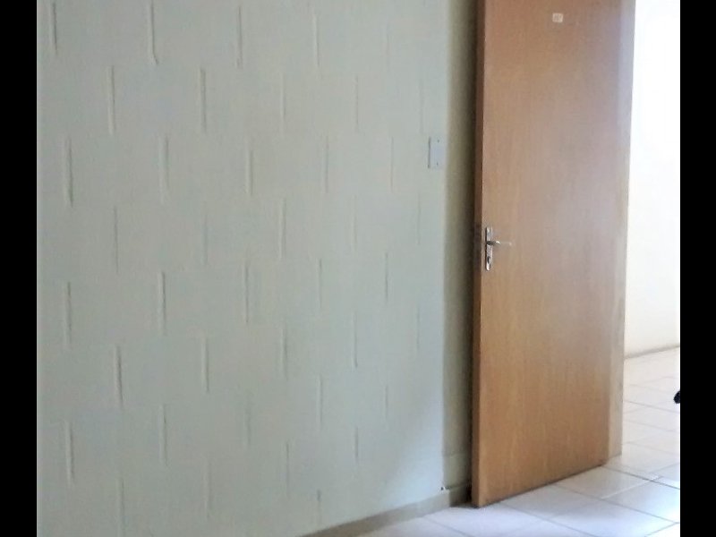 Apartamento à venda Rubem Berta com 42m² e 2 quartos por R$ 109.900 - 952668799-sala-f3.jpg