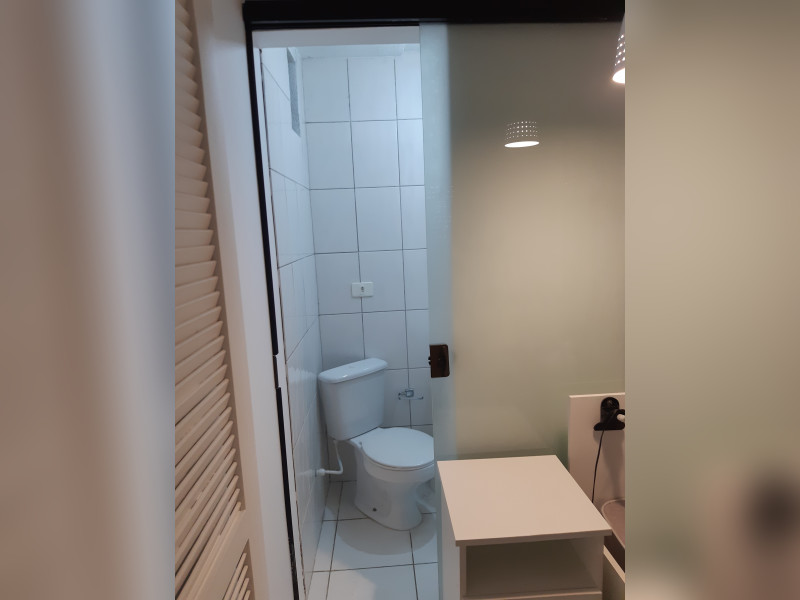 imóvel com 222m² - Hugo Lange - Curitiba