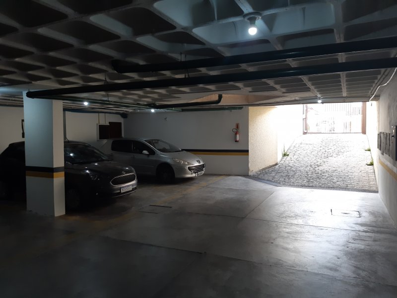 imóvel com 222m² - Hugo Lange - Curitiba