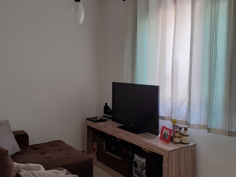 Casa de condomínio à venda Vila São Silvestre (Zona Leste) com 110m² e 3 quartos por R$ 220.000 - 1474706336-sala-de-estar.jpg