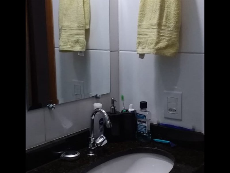 Casa de condomínio à venda Vila São Silvestre (Zona Leste) com 110m² e 3 quartos por R$ 220.000 - 839299816-banheiro-corredor.jpg