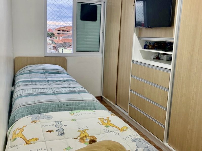 Apartamento à venda Parque São Vicente com 54m² e 2 quartos por R$ 260.000 - 1834299980-quarto-meninos-3.JPG