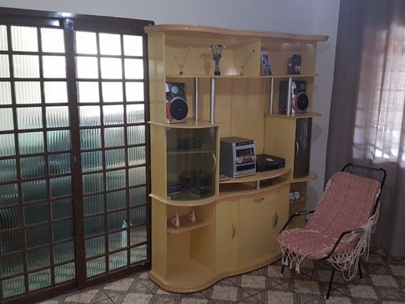 Casa à venda Jardim Catuaí com 250m² e 4 quartos por R$ 280.000 - 1195295055-87020048-3476190615785512-6761068531598491648-o.jpg