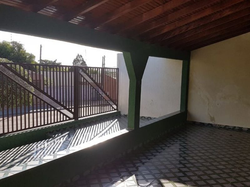 Casa à venda Jardim Catuaí com 250m² e 4 quartos por R$ 280.000 - 214890111-87034104-3476190382452202-4328963847638482944-o.jpg