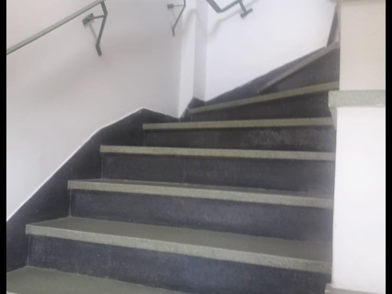 Apartamento à venda Aclimação com 220m² e 3 quartos por R$ 1.800.000 - 1269072520-escada-do-9.jpeg