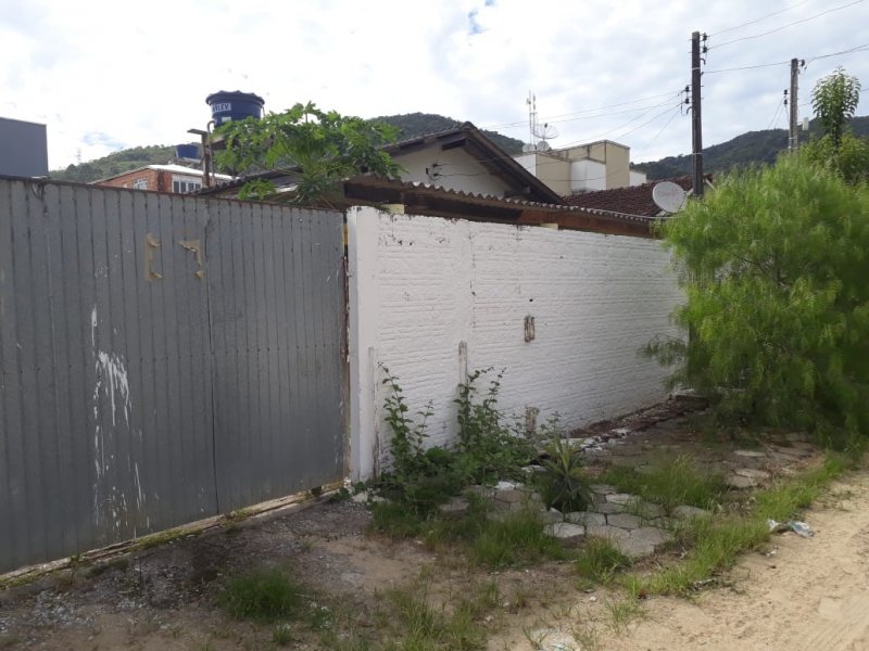 Terreno à venda Cedros com 220m² e  quartos por R$ 520.000 - 751568424-casa15.jpeg