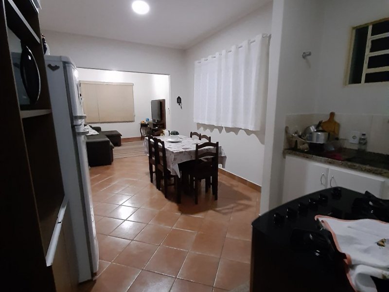 imóvel com 160m² - Parque Sao Paulo - Santa Rita do Passa Quatro