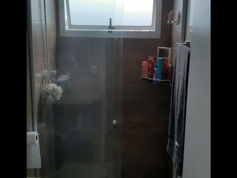 Apartamento à venda Parque Santo Antonio com 43m² e 2 quartos por R$ 300.000 - 900648141-banheiro-1.jpg