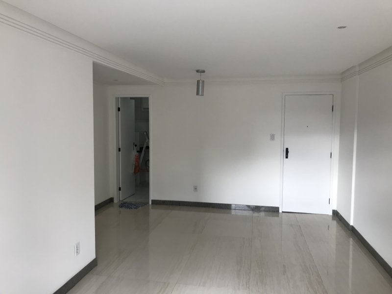 Apartamento à venda Itaigara com 92m² e 3 quartos por R$ 490.000 - 1591675095-f6f6e270-33ba-4496-bb5c-3df89bab8a35.jpeg