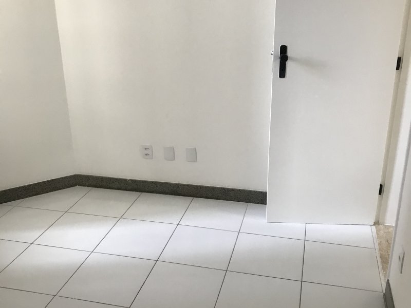 Apartamento à venda Itaigara com 92m² e 3 quartos por R$ 490.000 - 294300517-f65865fa-63ca-41e7-a5a0-e05dd85c935f.jpeg