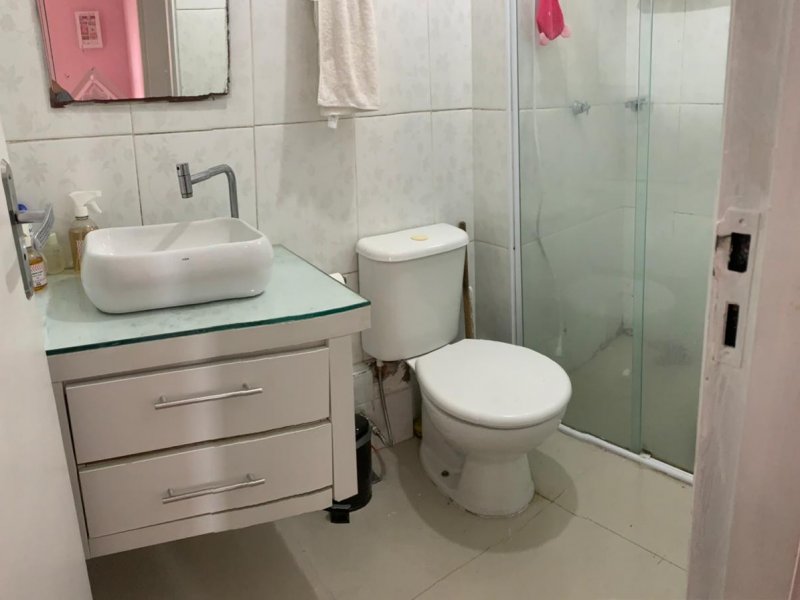 Apartamento à venda Vila Carmosina com 49m² e 2 quartos por R$ 215.000 - 1476233508-banheiro2.jpg