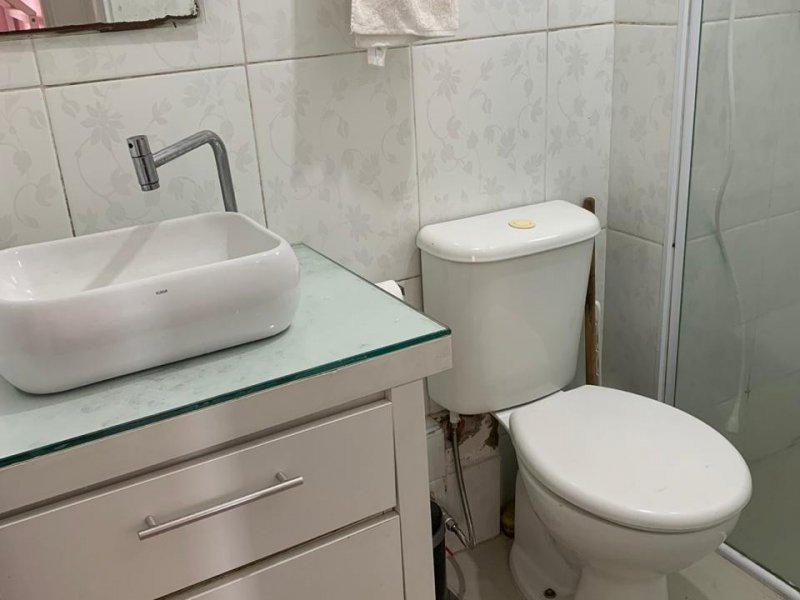 Apartamento à venda Vila Carmosina com 49m² e 2 quartos por R$ 215.000 - 47660793-banheiro.jpg
