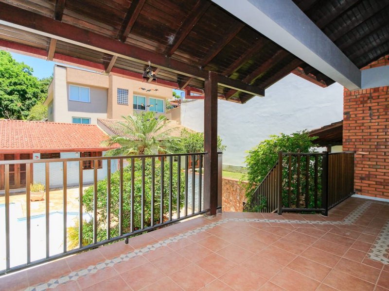 Casa à venda Teresópolis com 434m² e 3 quartos por R$ 1.100.000 - 175416579-ff4e5221-b1a3-419f-80e7-86ede4c88988.JPG