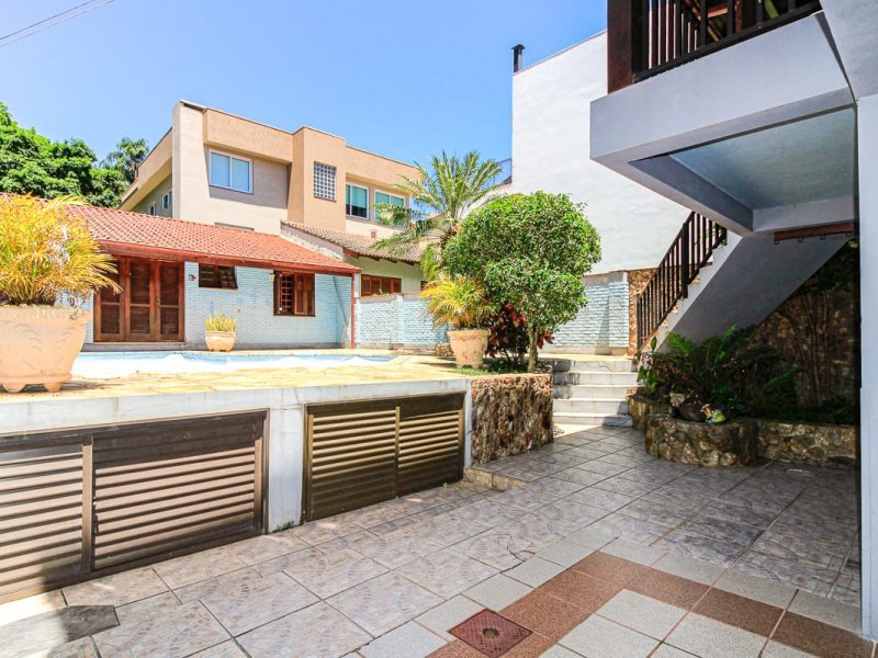 Casa à venda Teresópolis com 434m² e 3 quartos por R$ 1.100.000 - 232294341-8ff552a5-3a8a-49a8-9c80-eab9b9110521.JPG