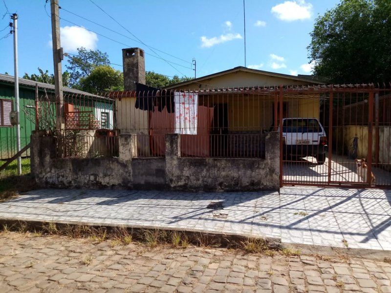 Casa à venda Oliveira com 138m² e 3 quartos por R$ 140.000 - 432050481-img-20190204-wa0009.jpg