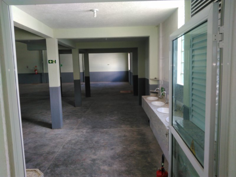 Comercial à venda Colônia Faria com 850m² e  quartos por R$ 1 - 1053012300-img-20190325-142928.jpg