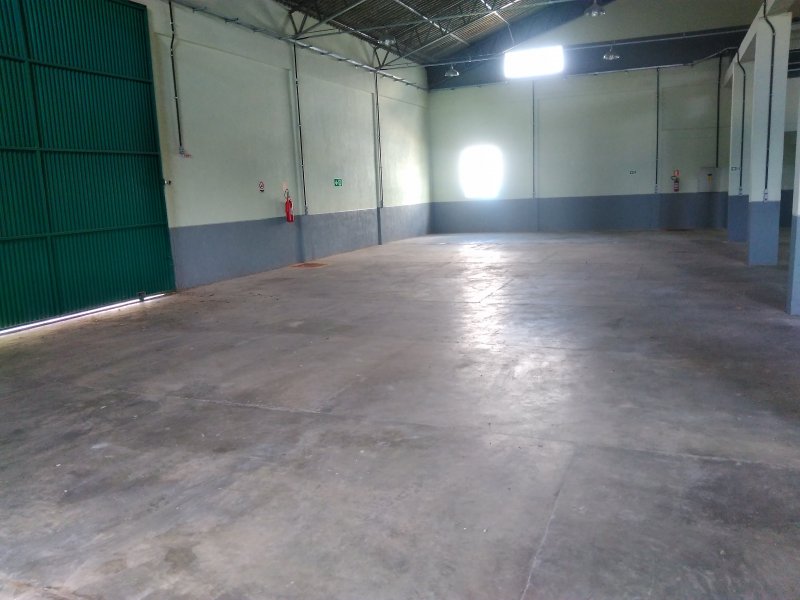 Comercial à venda Colônia Faria com 850m² e  quartos por R$ 1 - 1129067818-img-20190325-143306.jpg