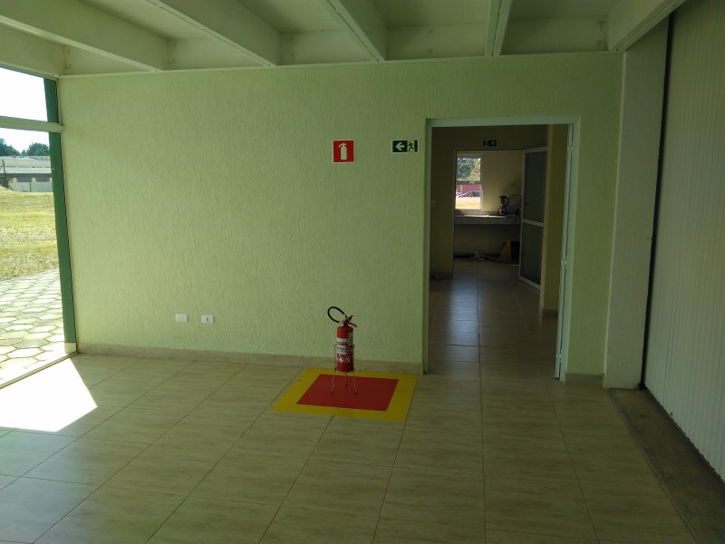 Comercial à venda Colônia Faria com 850m² e  quartos por R$ 1 - 1356889732-img-20190325-142511.jpg