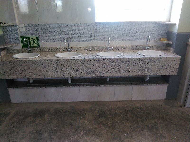 Comercial à venda Colônia Faria com 850m² e  quartos por R$ 1 - 153995988-img-20190325-143008.jpg