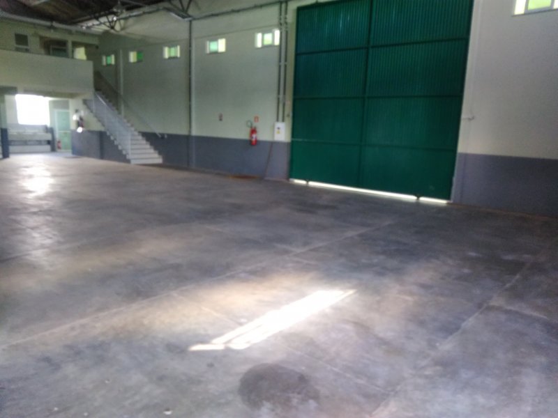 Comercial à venda Colônia Faria com 850m² e  quartos por R$ 1 - 1611540160-img-20190325-143326.jpg