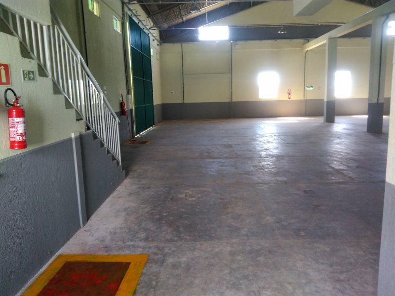 Comercial à venda Colônia Faria com 850m² e  quartos por R$ 1 - 1805695877-img-20190325-143208.jpg