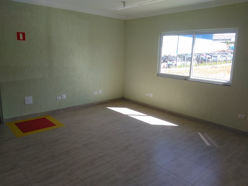 Comercial à venda Colônia Faria com 850m² e  quartos por R$ 1 - 767872120-img-20190325-142539.jpg