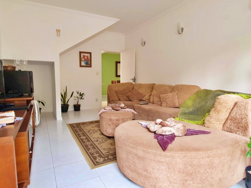 Casa à venda Anita Garibaldi com 205m² e 4 quartos por R$ 840.000 - 1499061082-102399717.jpg