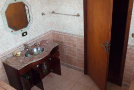 Casa à venda Jardim Panorama (Zona Leste) com 371m² - 3 dormitórios -  vagas - R$ 700.000 - 1064383358-3banheiro-banheira.JPG