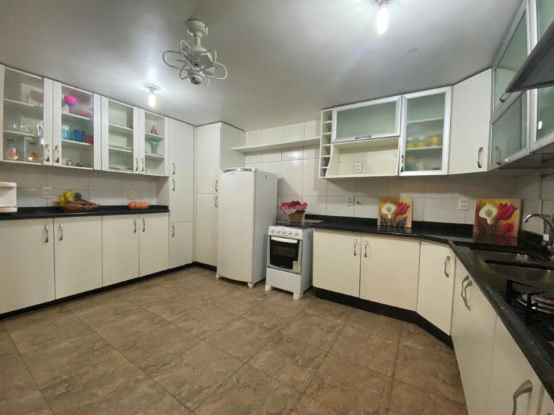 Casa à venda Asa Sul Plano Piloto com 230m² e 5 quartos por R$ 1.399.000 - 2953e1d1-0619-4178-9860-e25164597e93.jpg