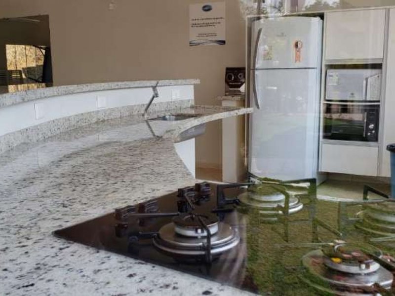 Terreno à venda Jardim Santa Lúcia com 380m² e  quartos por R$ 160.000 - 1880626180-laguna-salao-de-festa.jpg