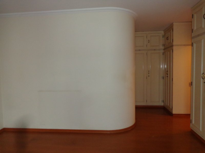 Apartamento à venda Cambuí com 307m² e 5 quartos por R$ 1.850.000 - 1225222500-armarios-suite-master.JPG