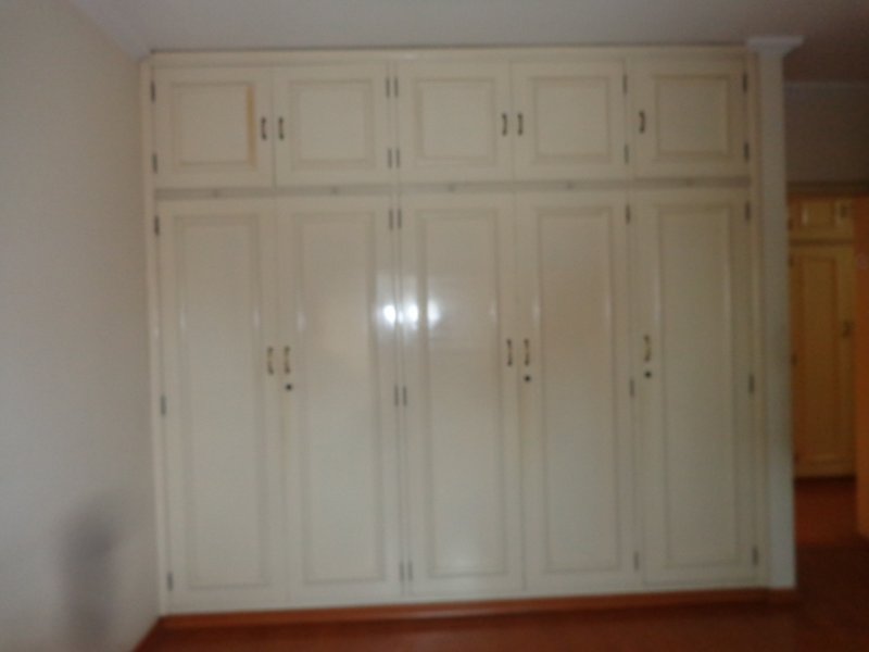 Apartamento à venda Cambuí com 307m² e 5 quartos por R$ 1.850.000 - 1960641309-armarios-suite2.JPG