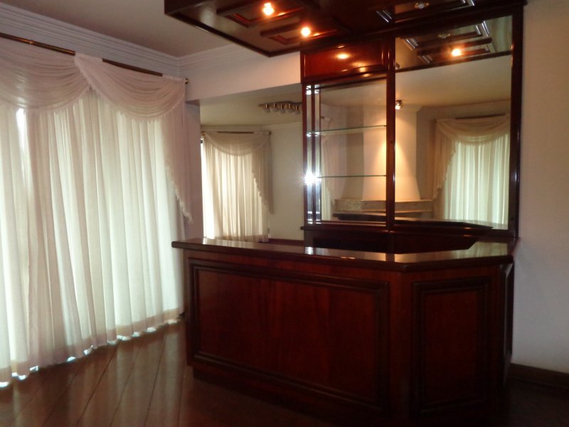 Apartamento à venda Cambuí com 307m² e 5 quartos por R$ 1.850.000 - 689777742-frente-bar.JPG