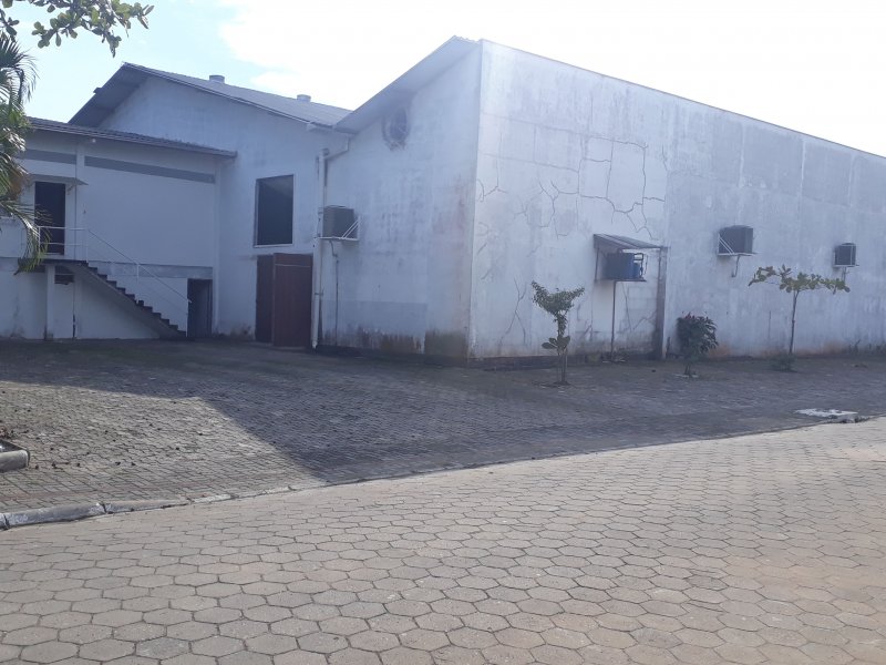 Comercial à venda Centro com 3015m² e  quartos por R$ 6.300.000 - 733651825-img-20180628-wa0059.jpeg